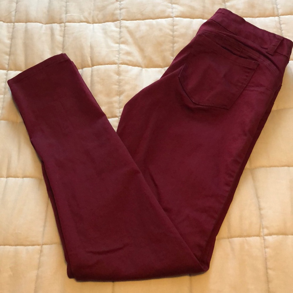 Burgundy jeans sz 7 EUC